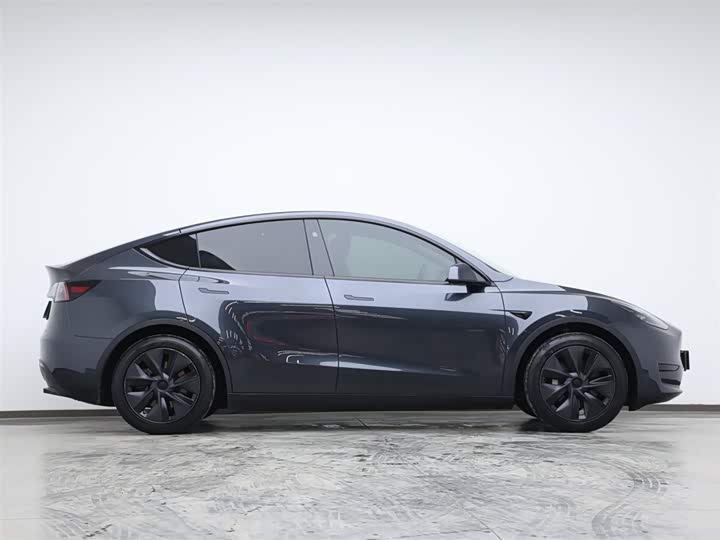 Фото 6 - Tesla Model Y