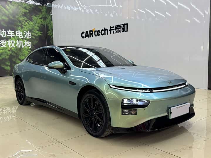 Фото 2 - XPeng P7