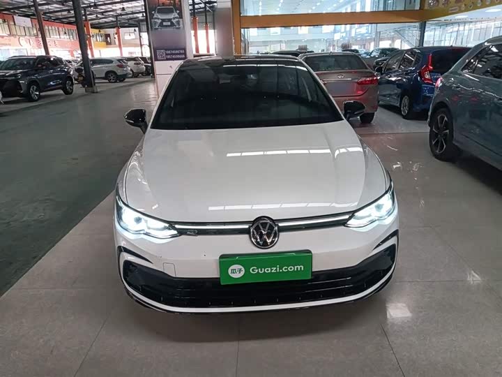 Фото 3 - Volkswagen Golf