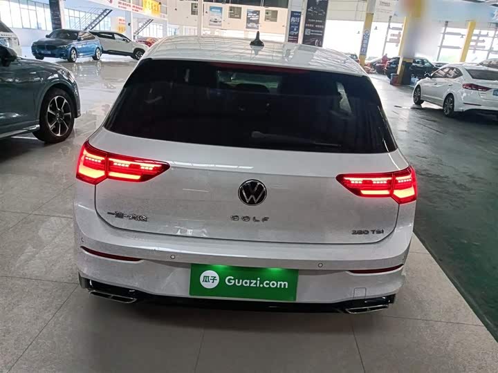 Фото 6 - Volkswagen Golf