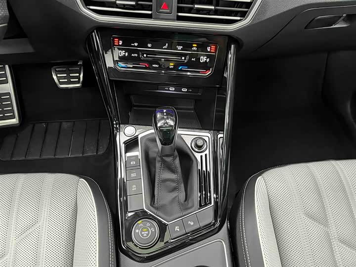 Фото 5 - Volkswagen Tayron