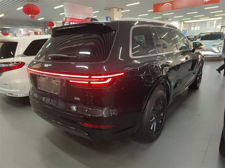 Фото 7 - LiXiang One