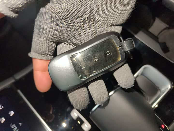 Фото 9 - LiXiang One