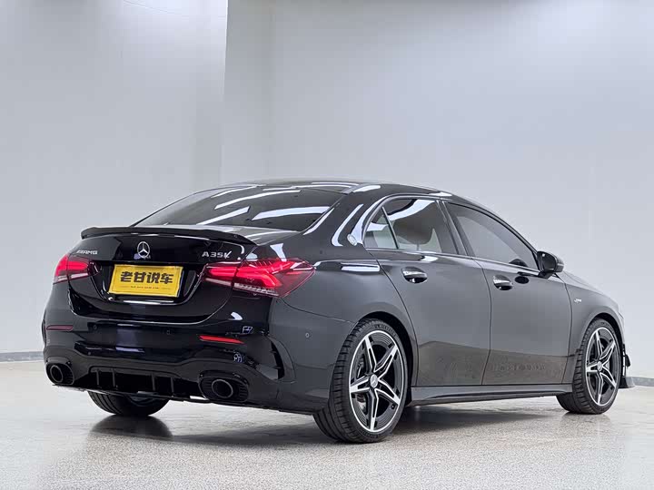 Фото 7 - Mercedes-Benz A-Class AMG