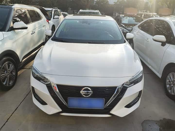 Фото 3 - Nissan Sylphy