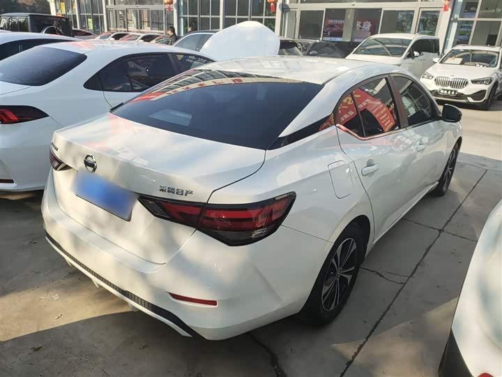 Фото 7 - Nissan Sylphy