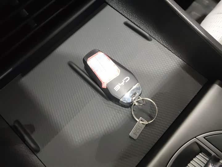 Фото 9 - BYD Seal 05 DM-i Hybrid