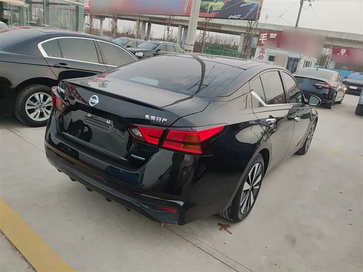 Фото 7 - Nissan Teana