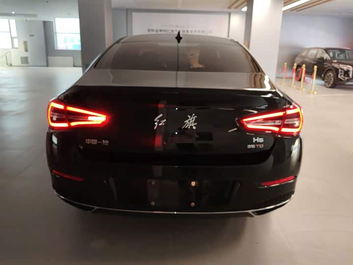 Фото 6 - Hongqi H5