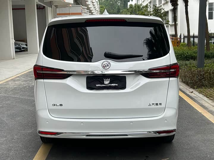 Фото 5 - Buick GL8 ES