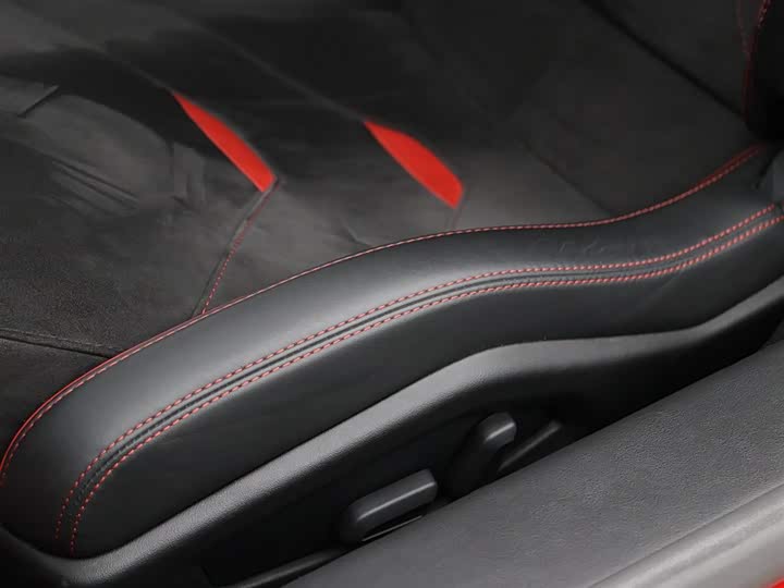 Фото 4 - Lamborghini Huracán