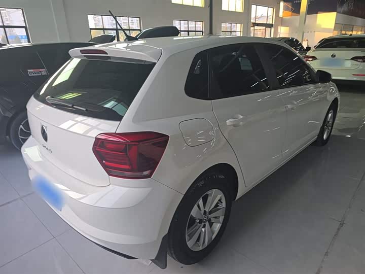 Фото 7 - Volkswagen Polo