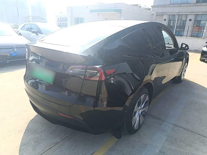 Фото 7 - Tesla Model Y