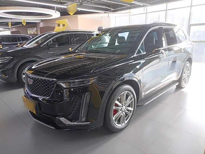 Фото 2 - Cadillac XT6