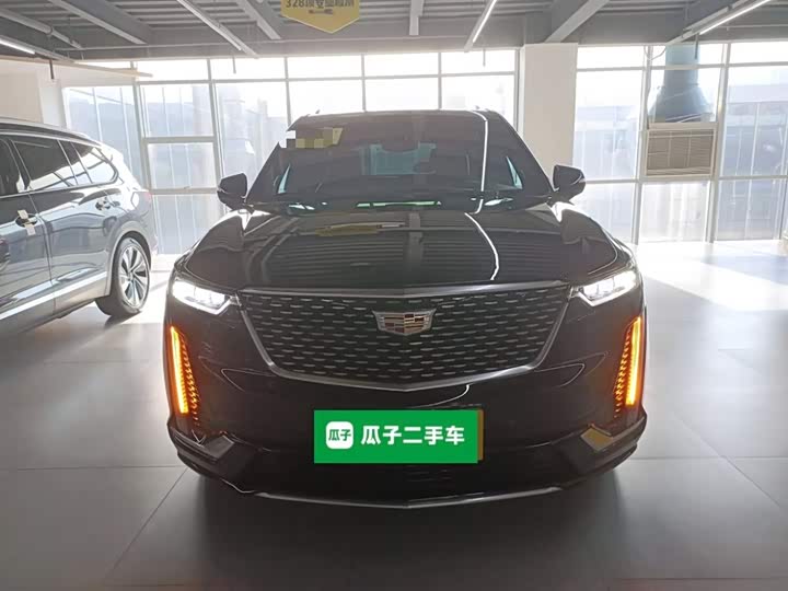 Фото 3 - Cadillac XT6