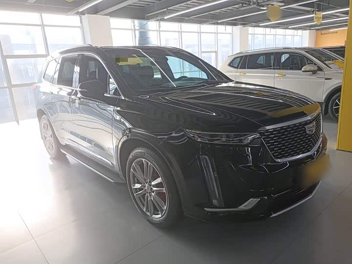 Фото 4 - Cadillac XT6