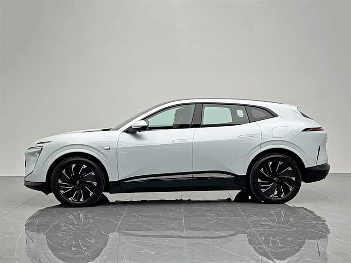 Фото 3 - Avatr 07