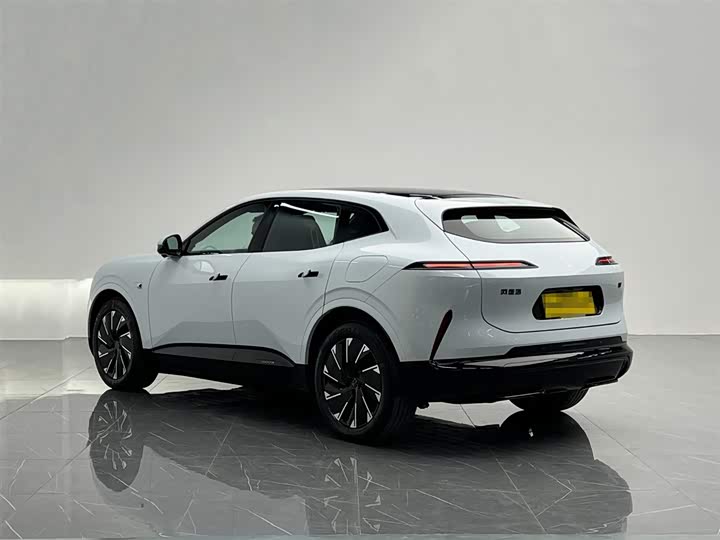 Фото 4 - Avatr 07