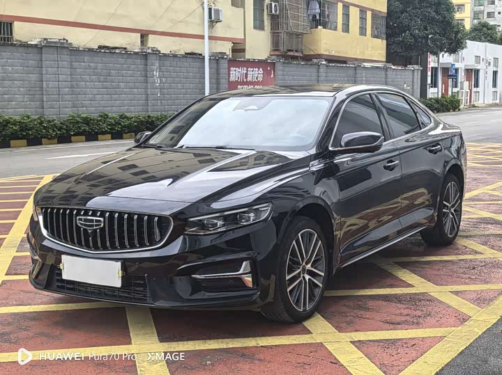 Фото 1 - Geely Preface