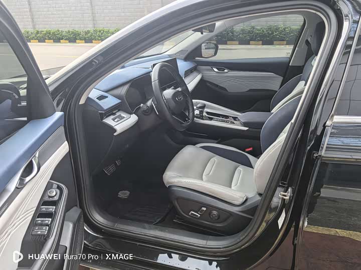 Фото 4 - Geely Preface