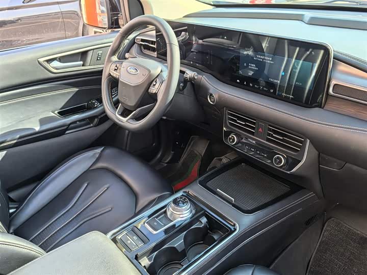 Фото 7 - Ford Edge