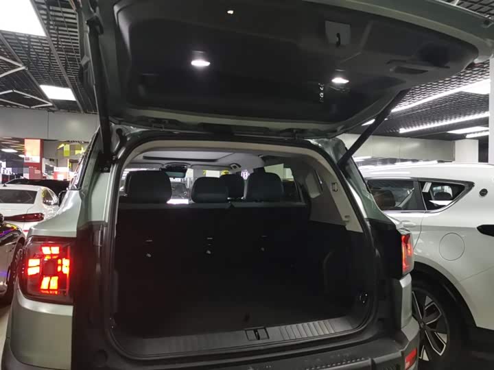 Фото 9 - Jetour Freedom