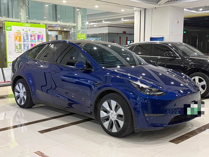 Фото 3 - Tesla Model Y