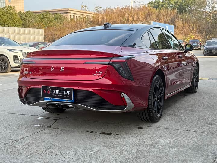 Фото 4 - Hongqi H6