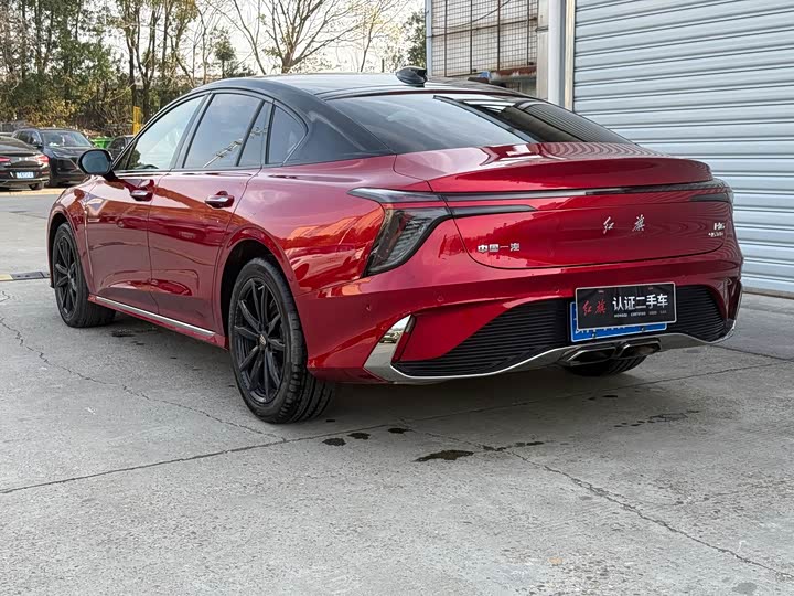 Фото 6 - Hongqi H6