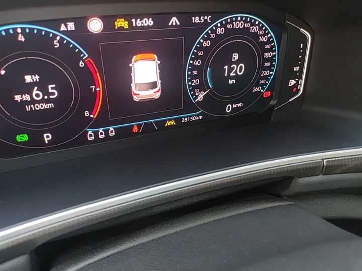 Фото 5 - Volkswagen T-Roc