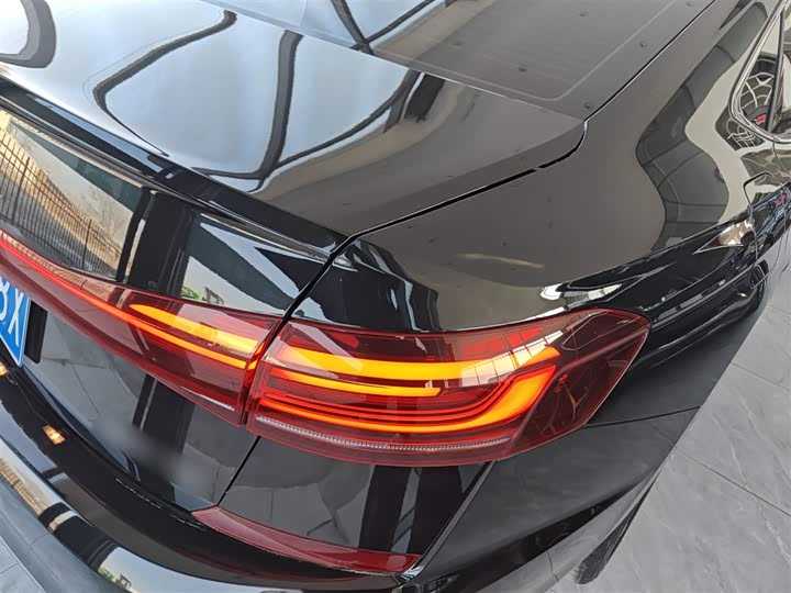 Фото 8 - Volkswagen Passat