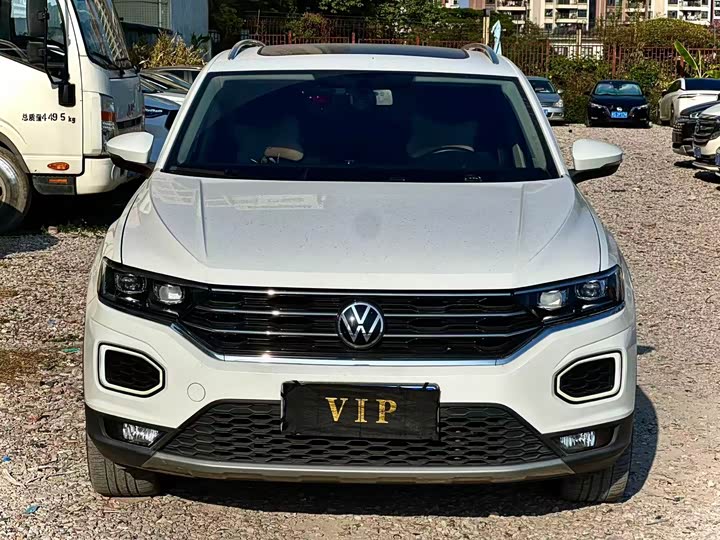 Фото 1 - Volkswagen T-Roc