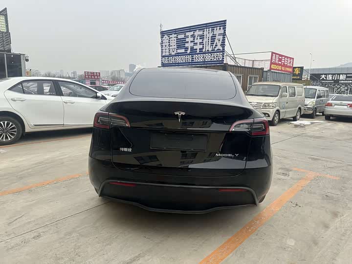 Фото 5 - Tesla Model Y