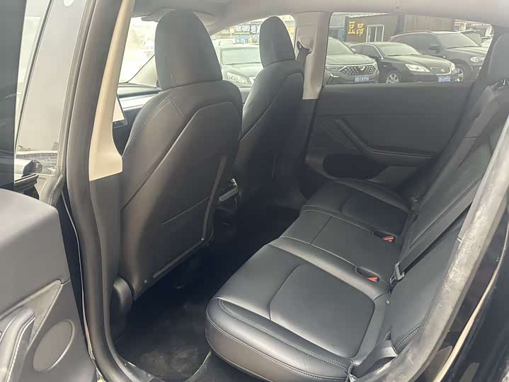 Фото 8 - Tesla Model Y