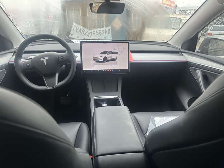 Фото 9 - Tesla Model Y