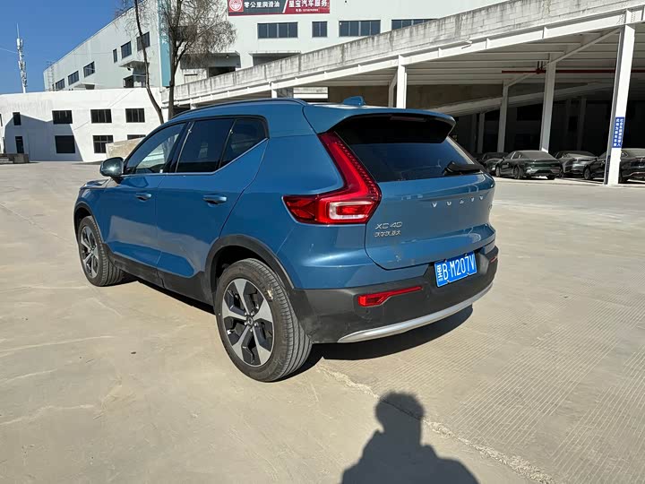 Фото 7 - Volvo XC40