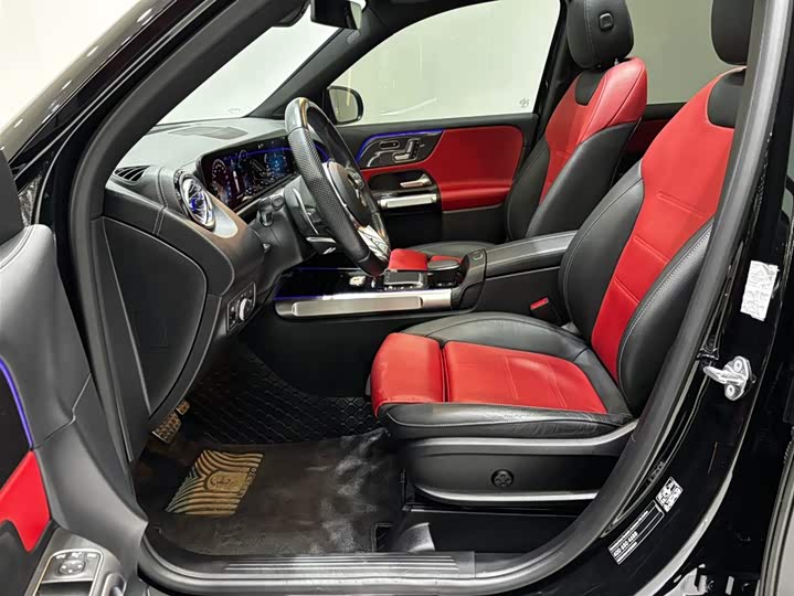 Фото 8 - Mercedes-Benz GLB-Class AMG