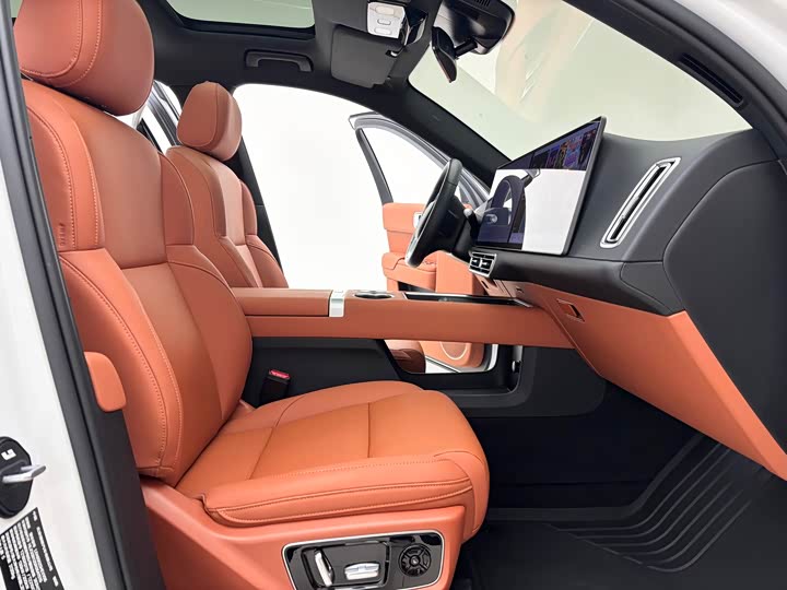 Фото 8 - LiXiang L7