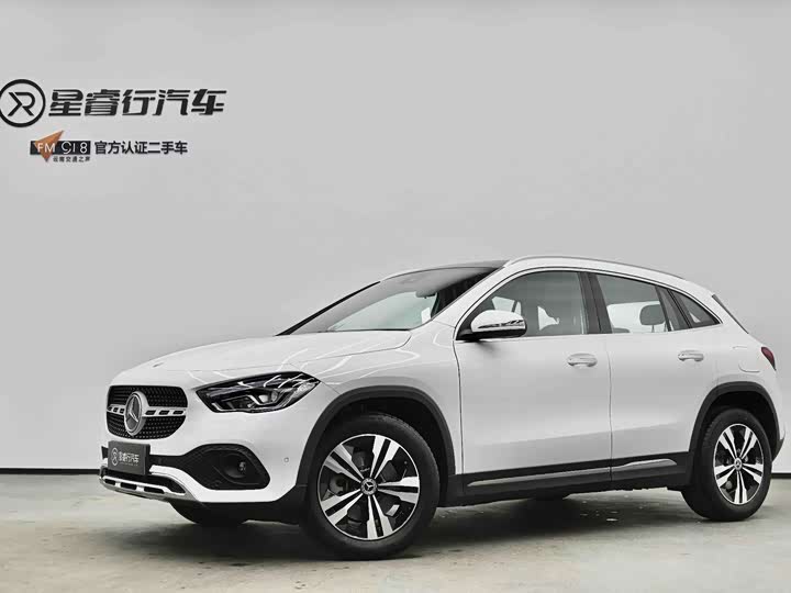 Фото 1 - Mercedes-Benz GLA-Class