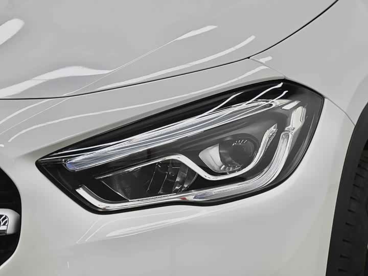 Фото 6 - Mercedes-Benz GLA-Class