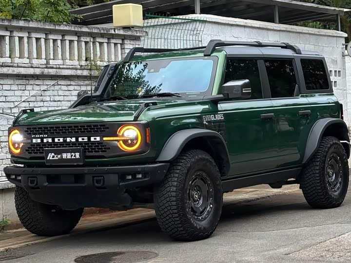 Фото 1 - Ford Bronco