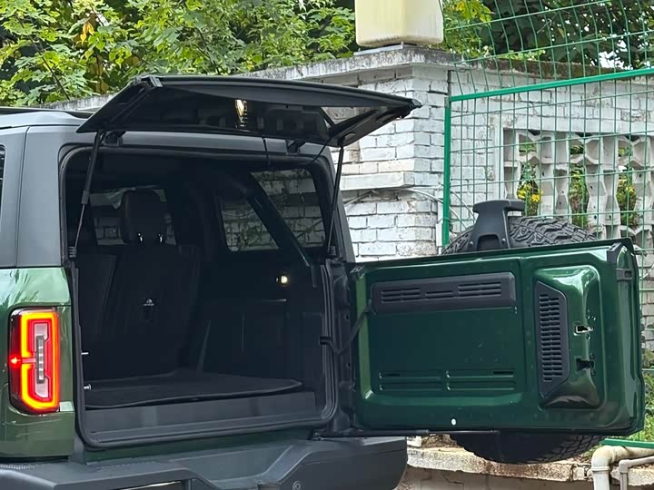 Фото 7 - Ford Bronco