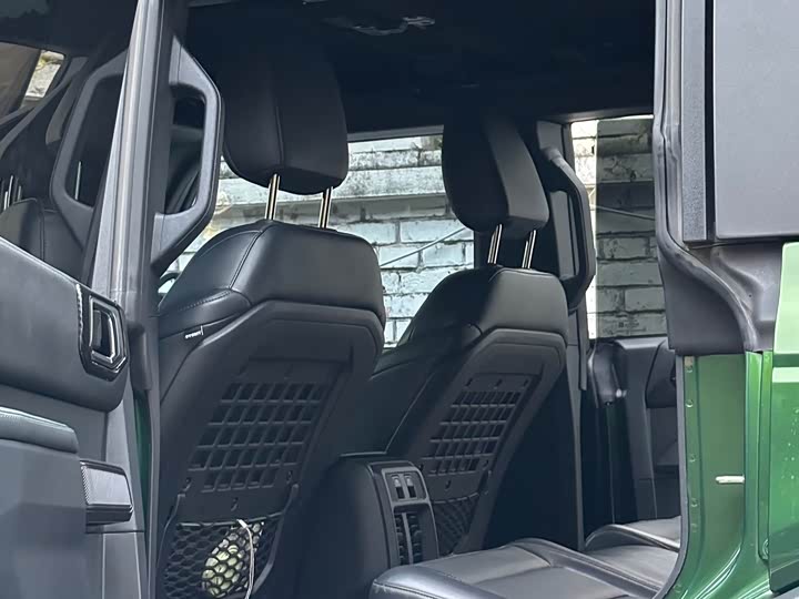 Фото 9 - Ford Bronco