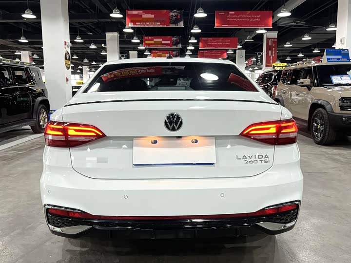 Фото 5 - Volkswagen Lavida