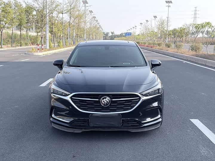 Фото 2 - Buick LaCrosse