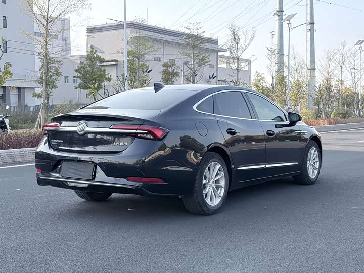 Фото 4 - Buick LaCrosse