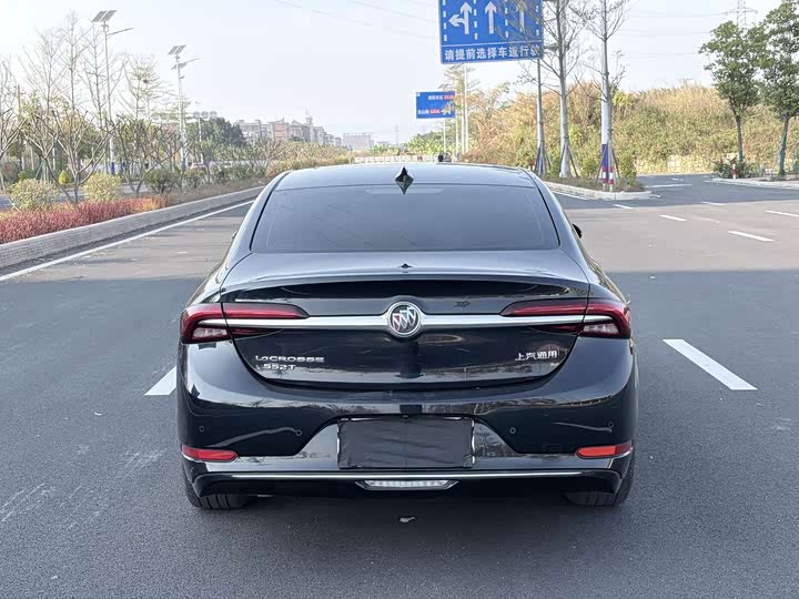 Фото 5 - Buick LaCrosse