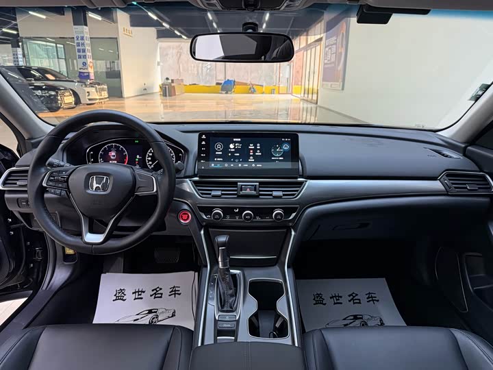 Фото 7 - Honda Accord