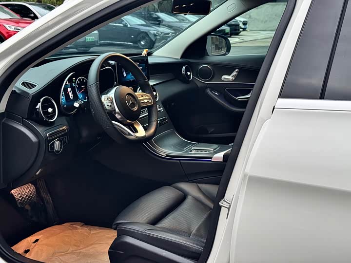 Фото 6 - Mercedes-Benz C-Class