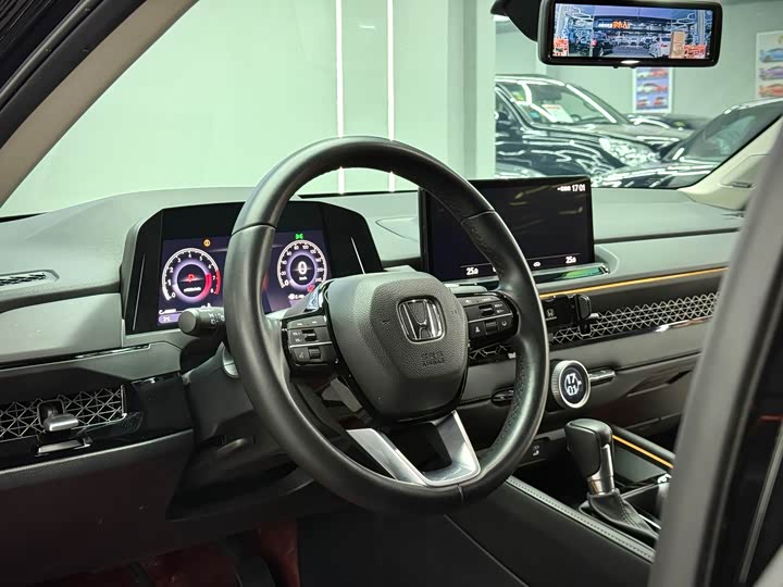 Фото 9 - Honda Accord